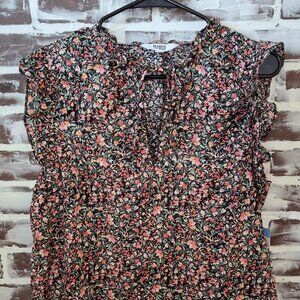 New BB Dakota by Steve Madden Large Ditsy Top Floral Ruffle Sleeves
